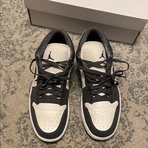 Air Jordan 1 Low Women’s Sneakers in sail/off noir-dark grey-white